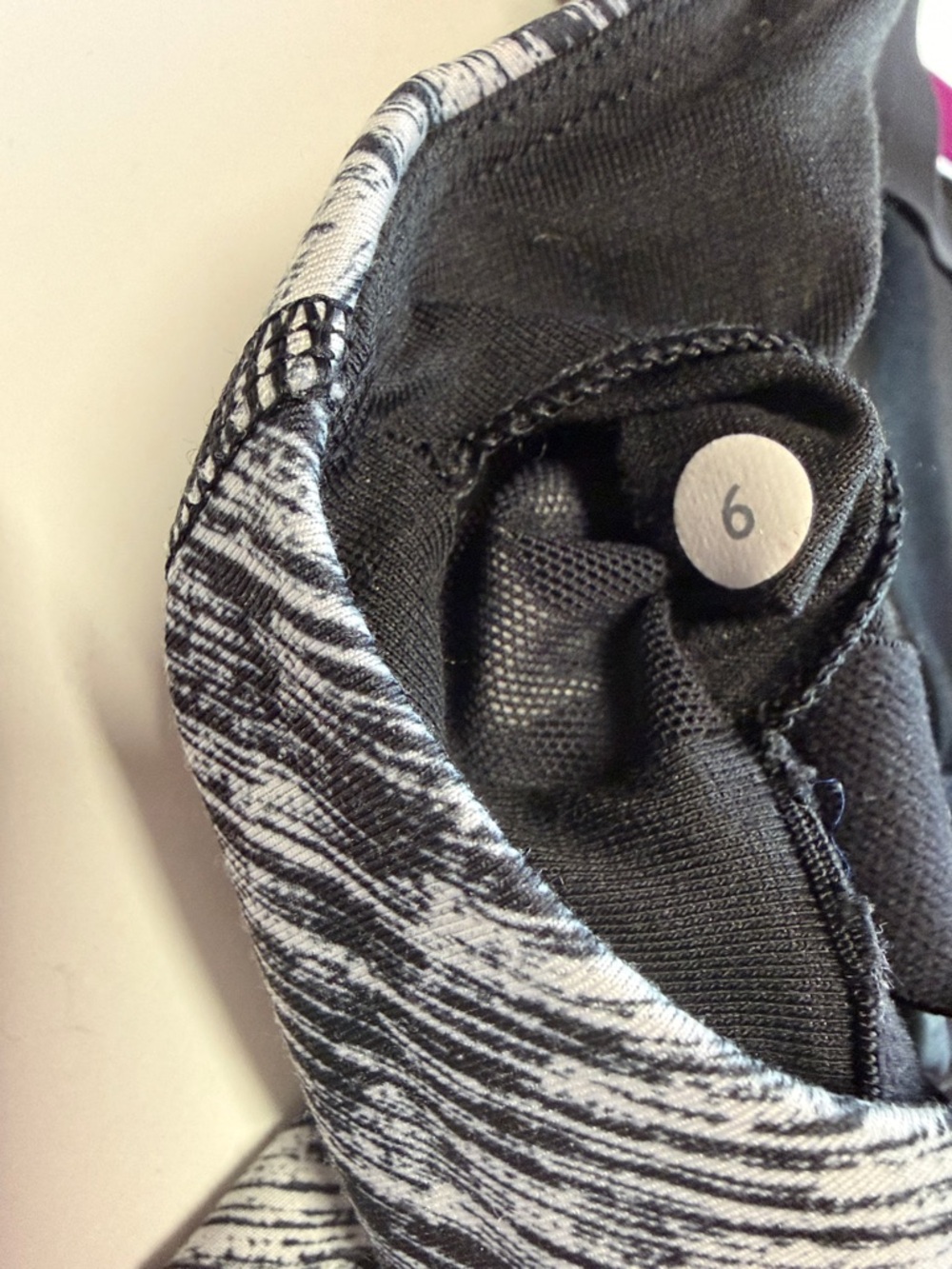 Lululemon tank - Picture 4 of 4